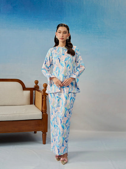 Lunara Kurung in Soft Azure