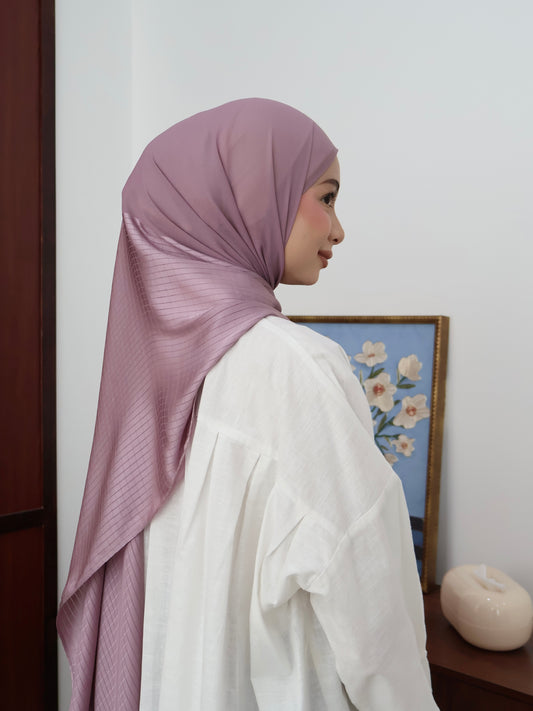 Vela Shawl in Dusty Purple