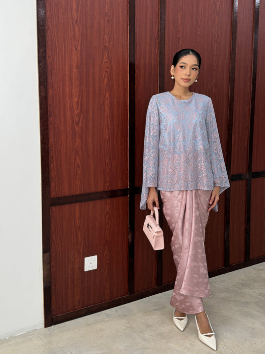 DEFECT ASTER KURUNG IN BLUSH SKY