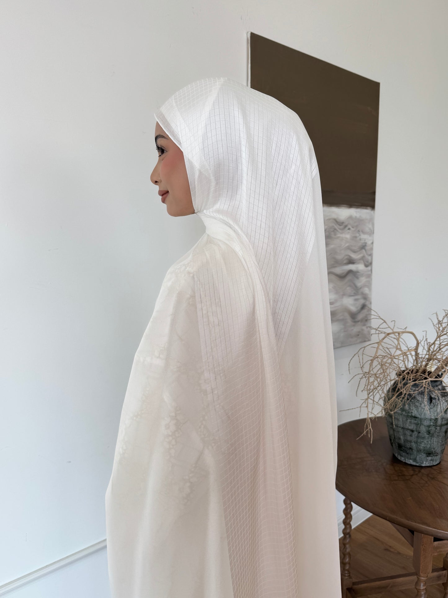 VELA SHAWL IN SNOW PEARL