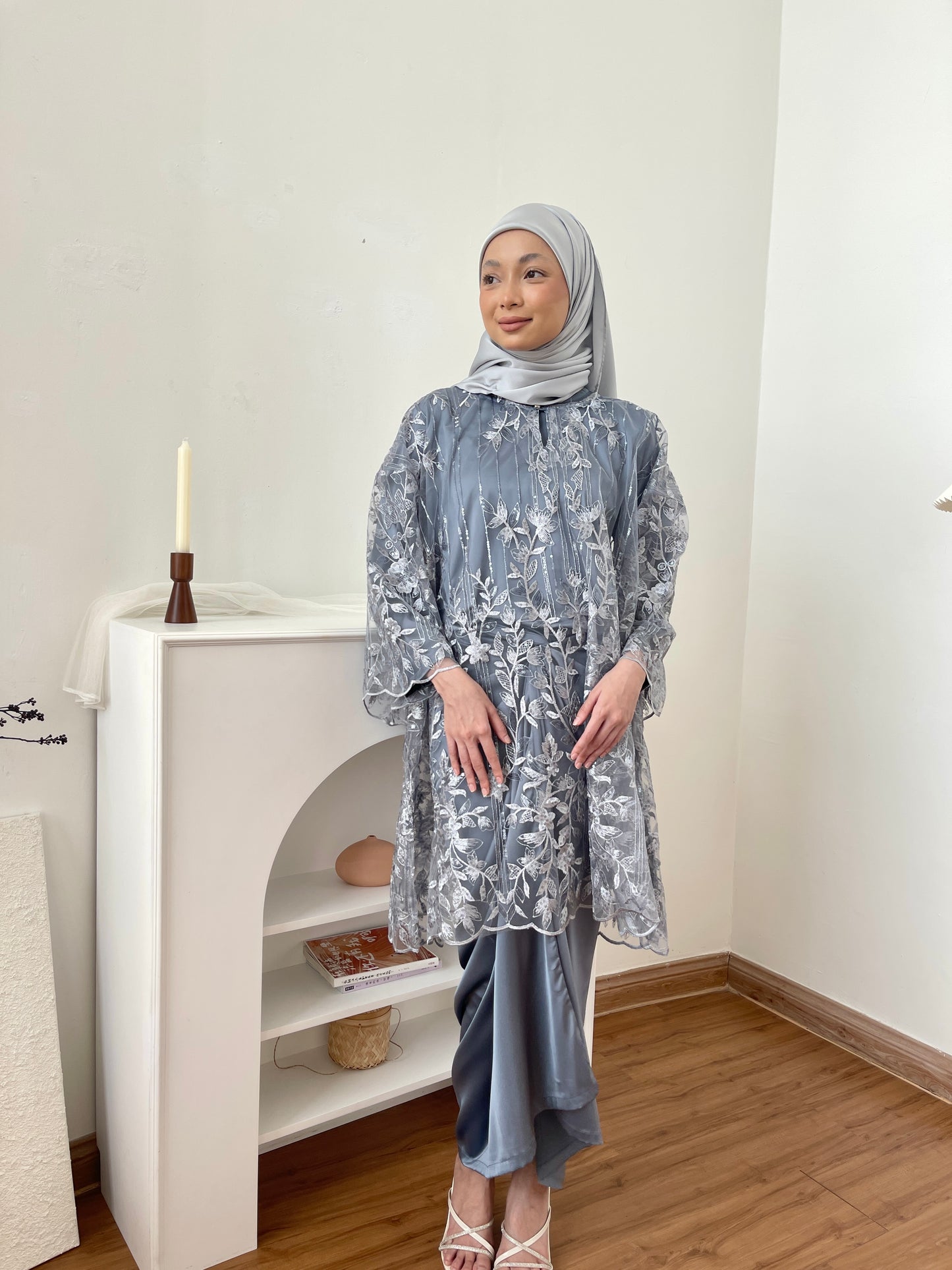 MELUR KURUNG IN GREY BLUE