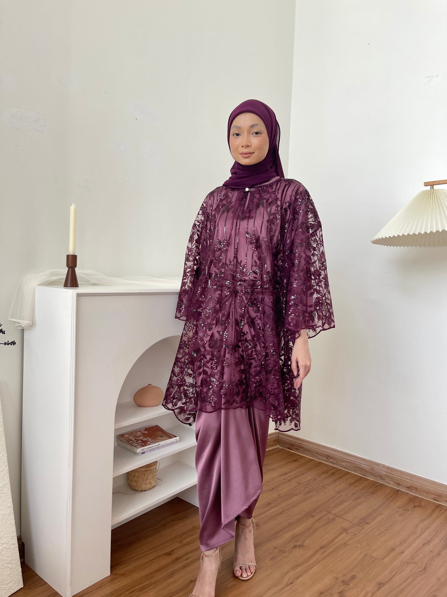 MELUR KURUNG IN DEEP PURPLE