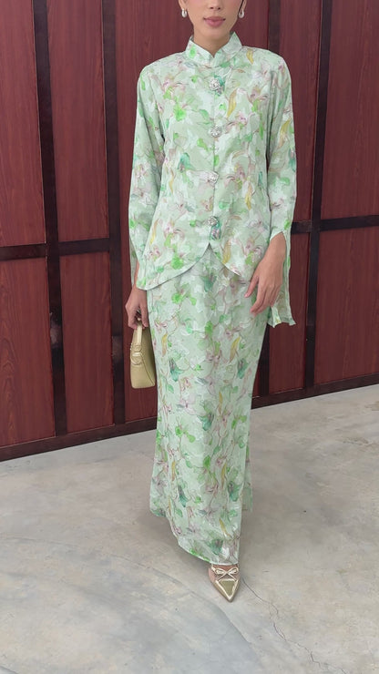 CAMELLIA KURUNG IN MINT PETAL